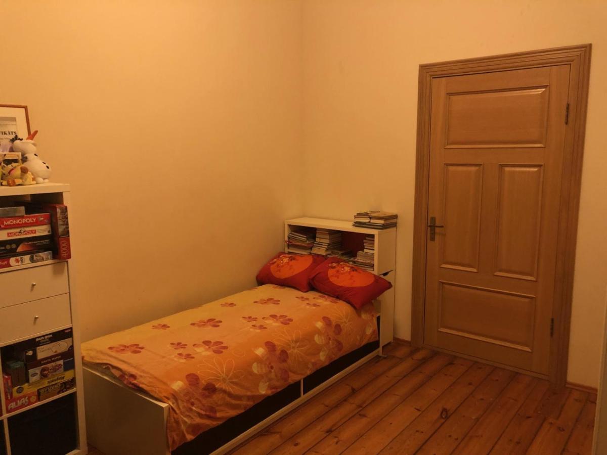 Classical Large On Alberta Street, Free Locked Parking * Riga